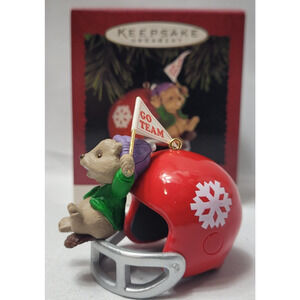 HALLMARK Collectors Series "Faithful Fun" 1995 Beaver on Giant Helmet Ornament